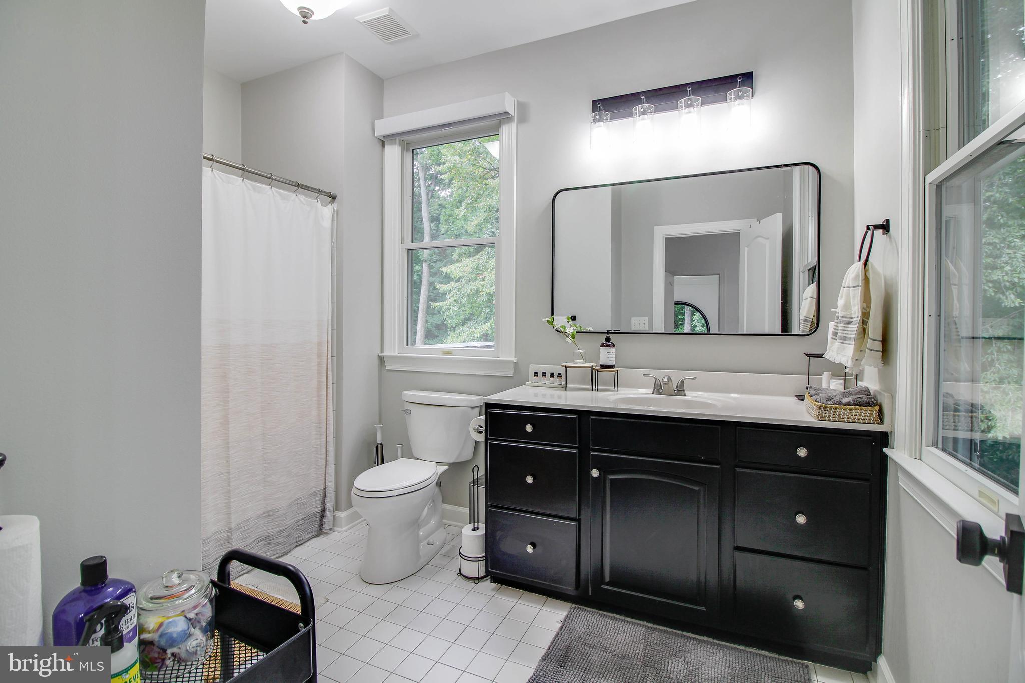 SOUTH RIVER COLONY - Residential