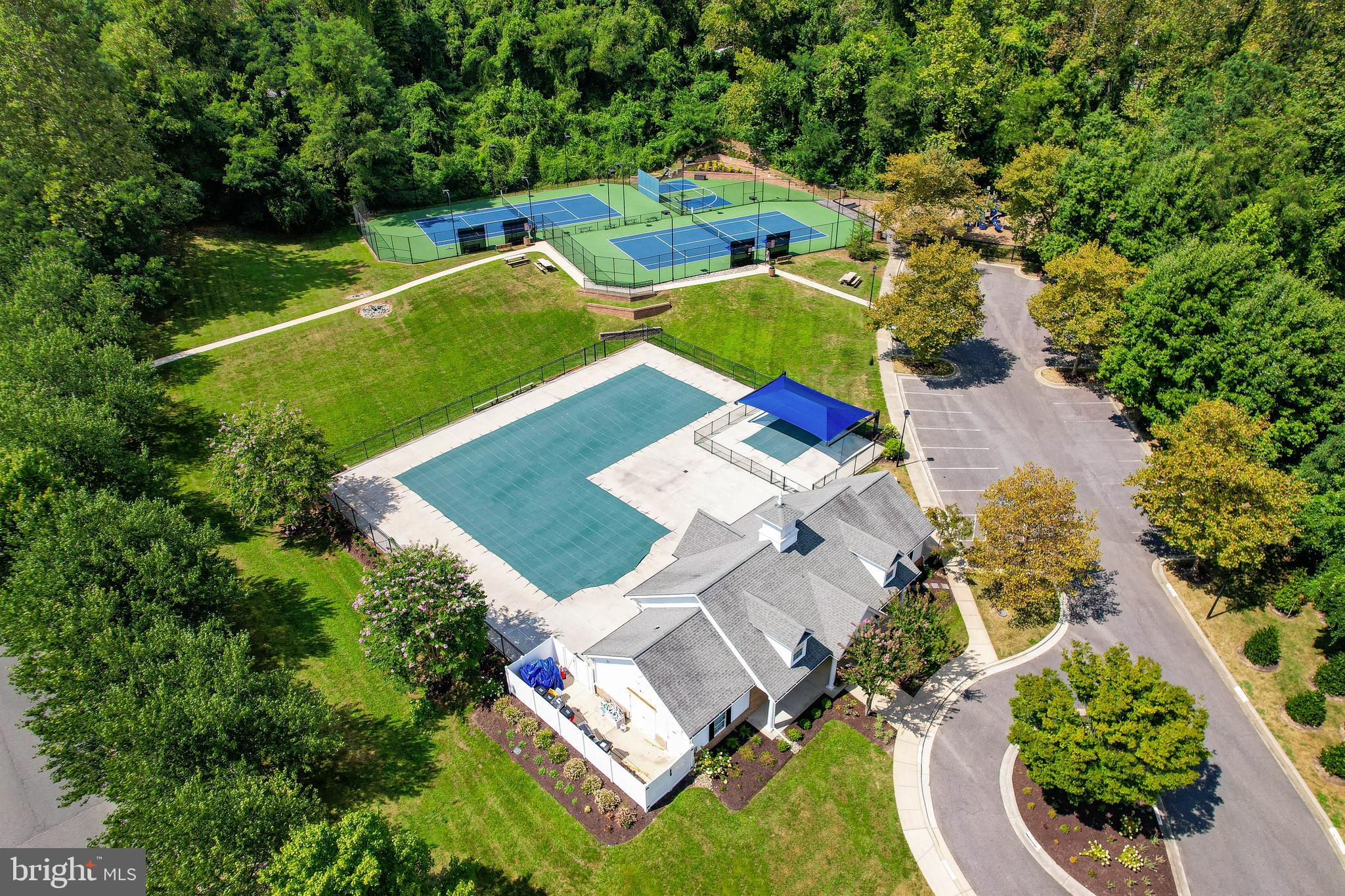 SOUTH RIVER COLONY - Residential