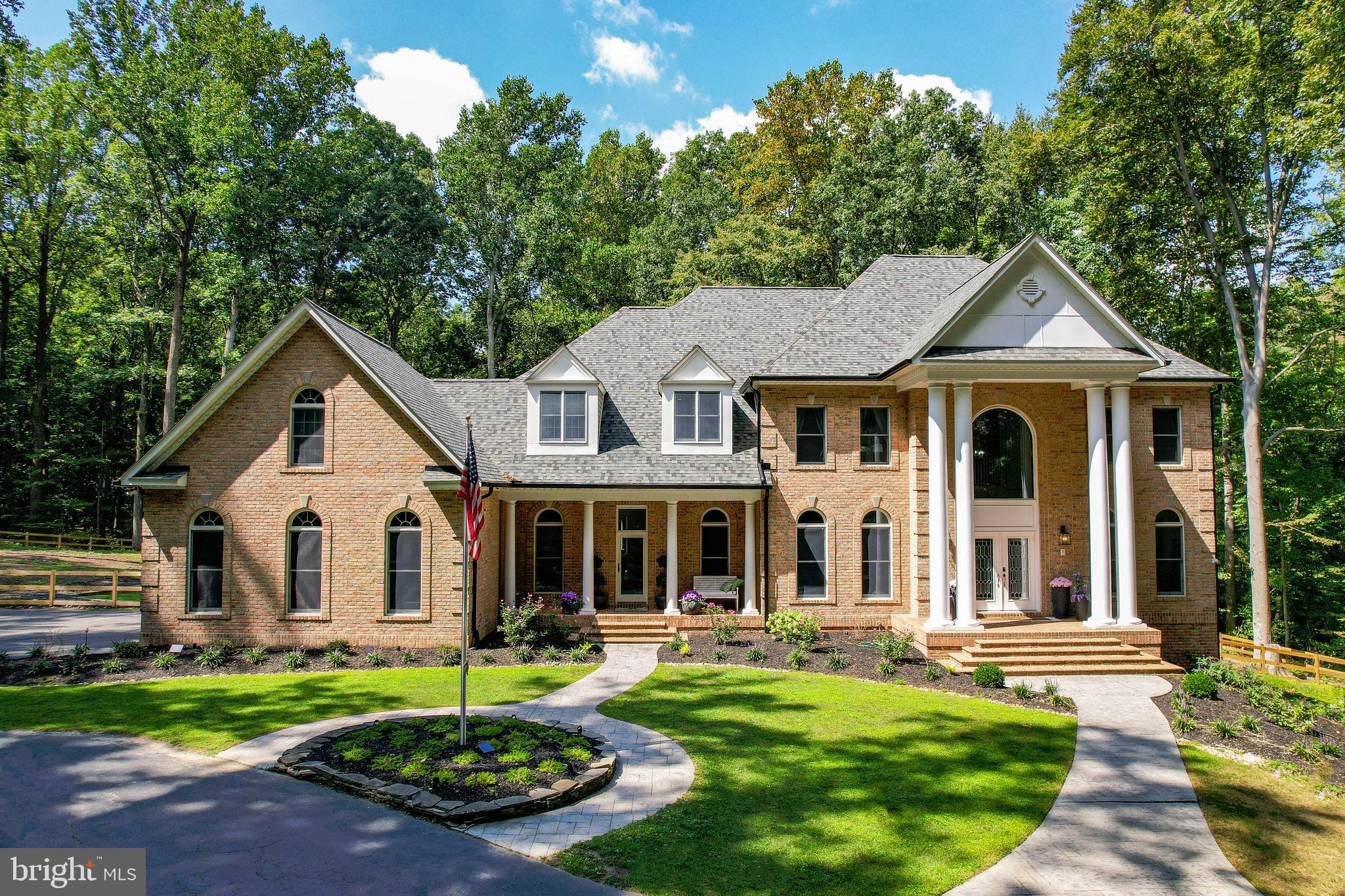 SOUTH RIVER COLONY - Residential