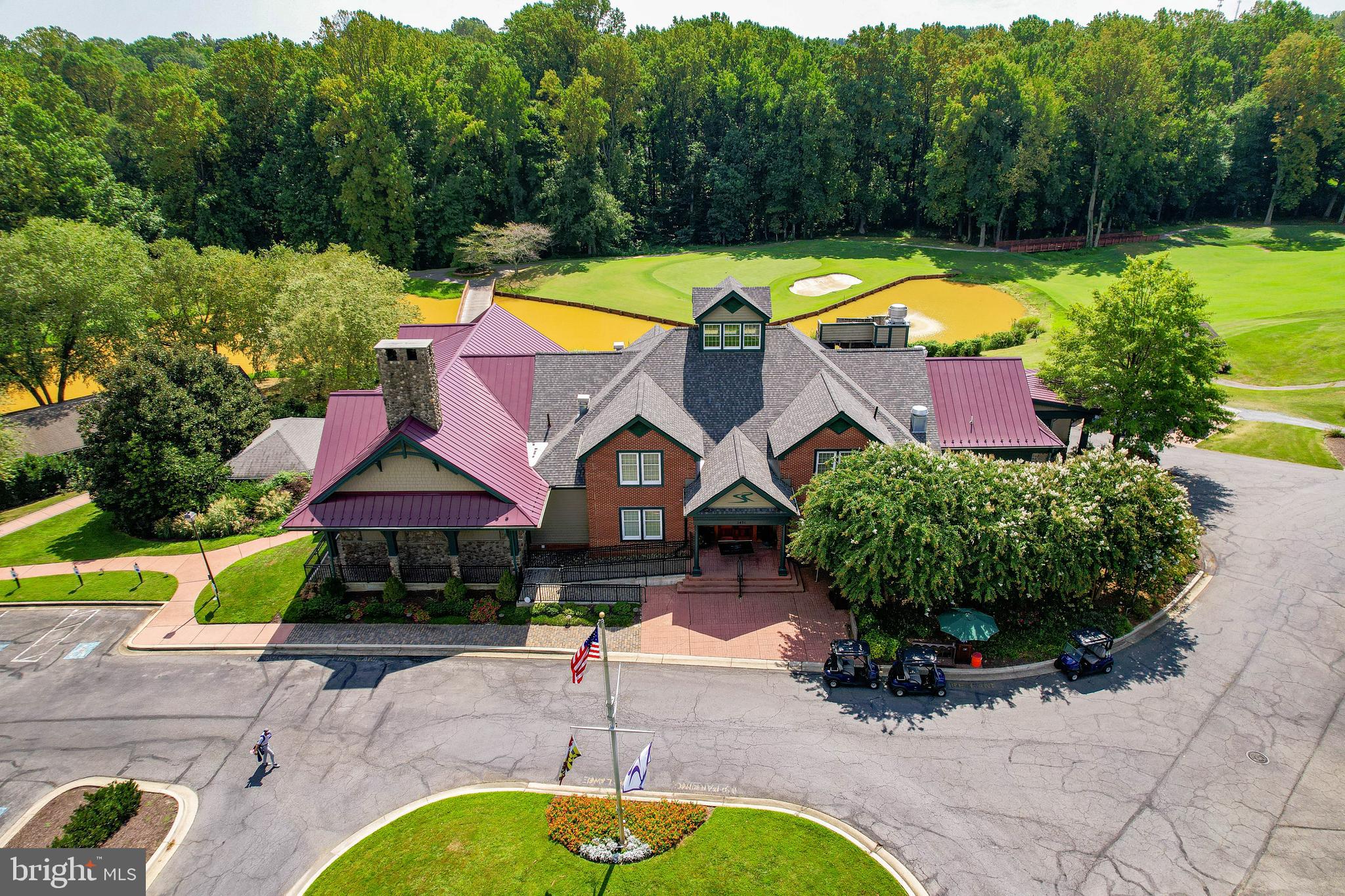 SOUTH RIVER COLONY - Residential