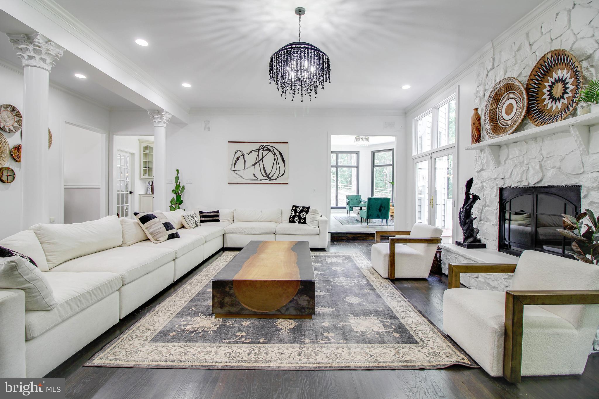 SOUTH RIVER COLONY - Residential