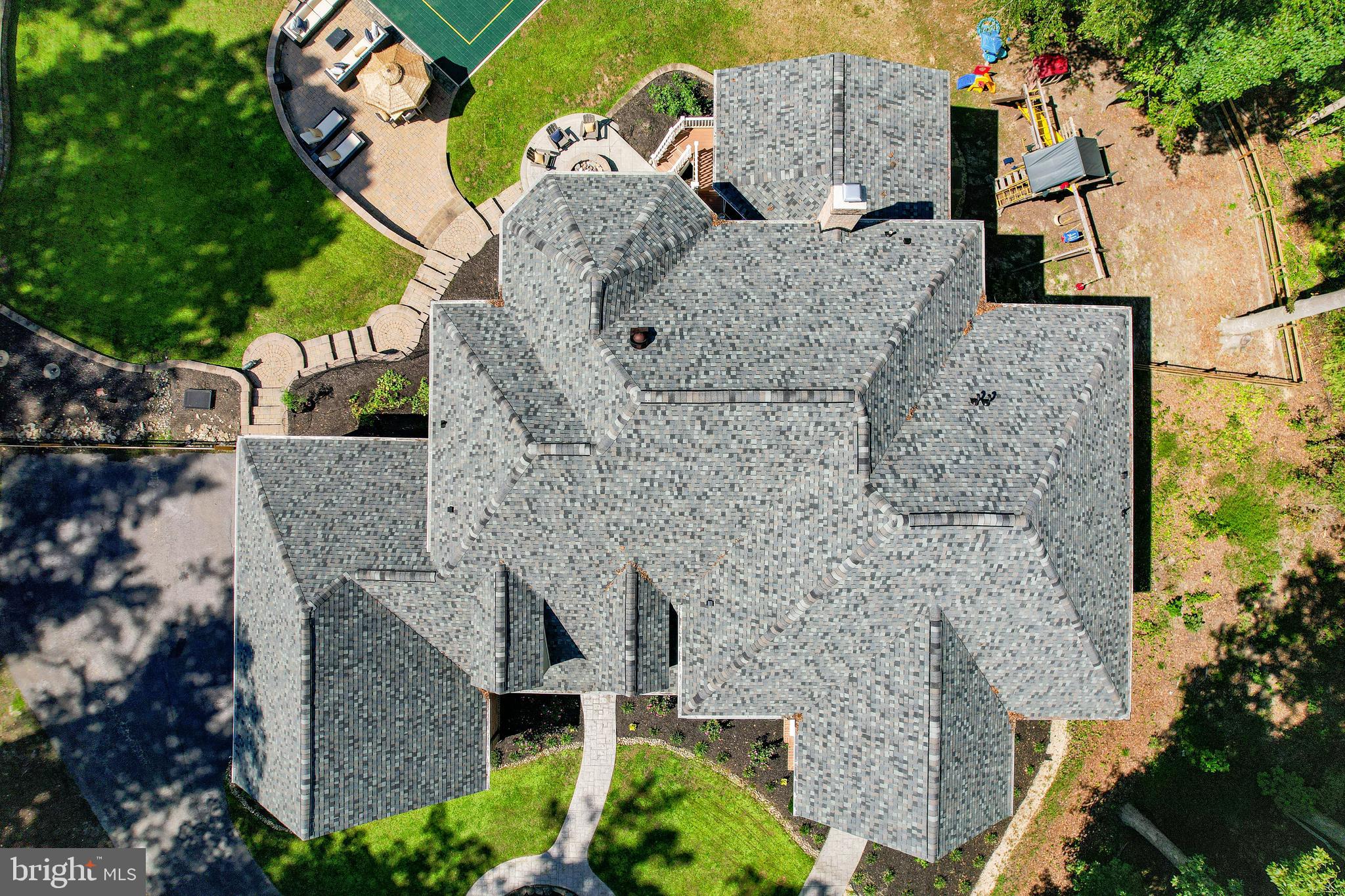 SOUTH RIVER COLONY - Residential