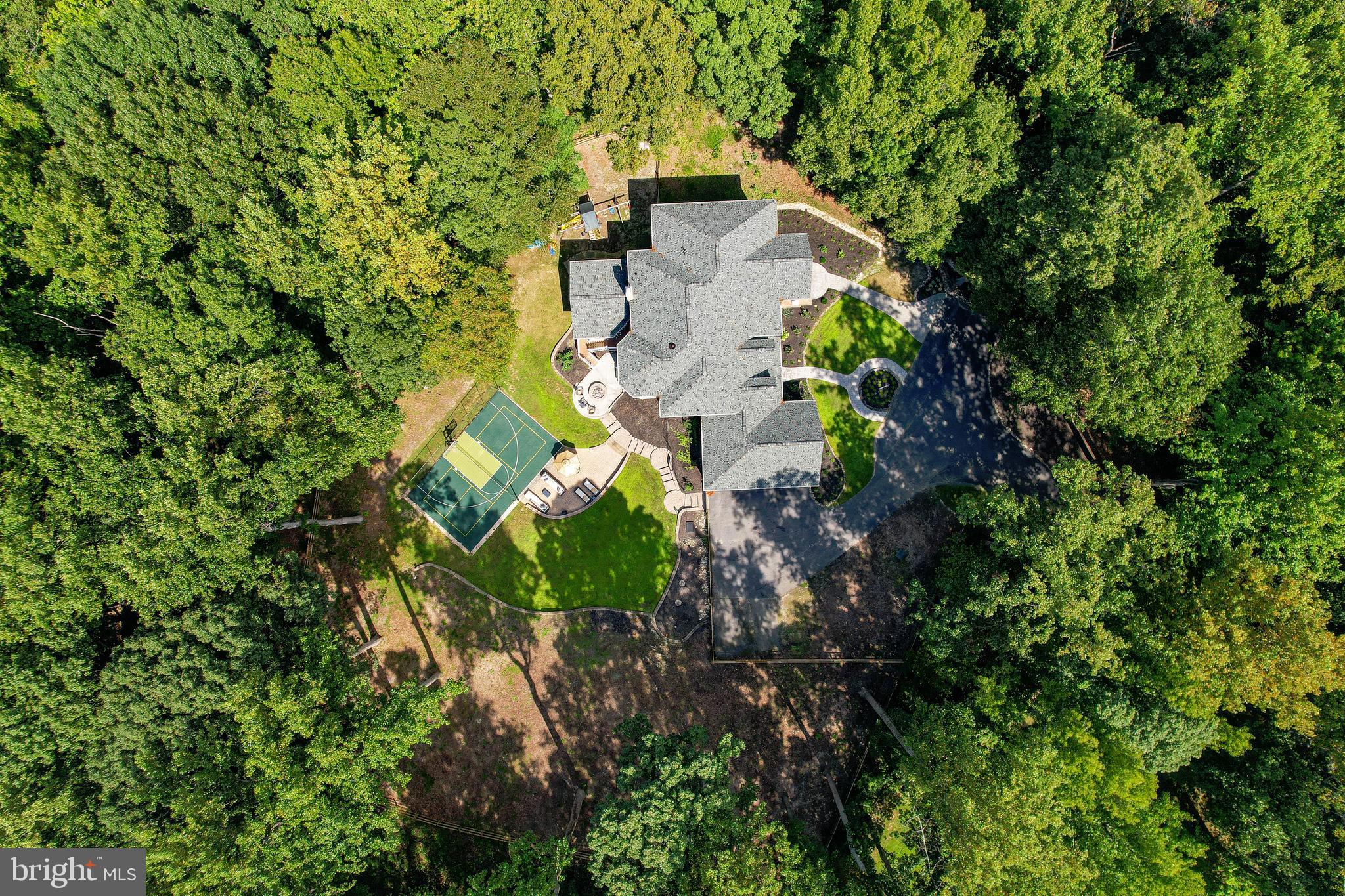 SOUTH RIVER COLONY - Residential