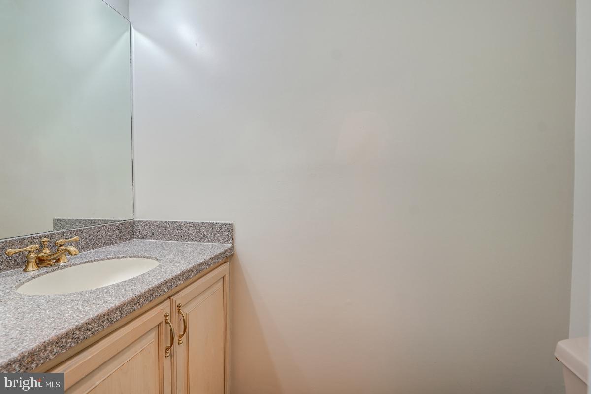 MONTROSE WOODS CODM - Residential Lease