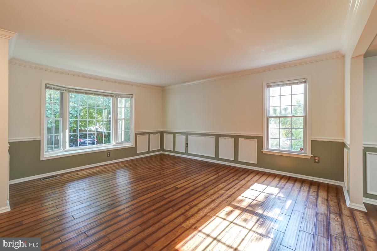 MONTROSE WOODS CODM - Residential Lease