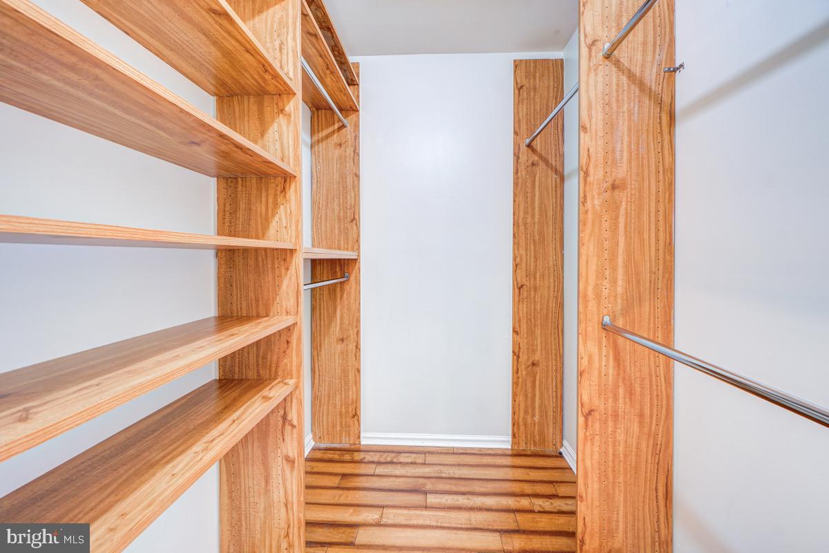 MONTROSE WOODS CODM - Residential Lease