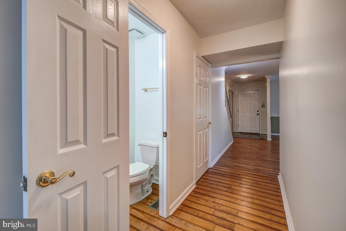 MONTROSE WOODS CODM - Residential Lease