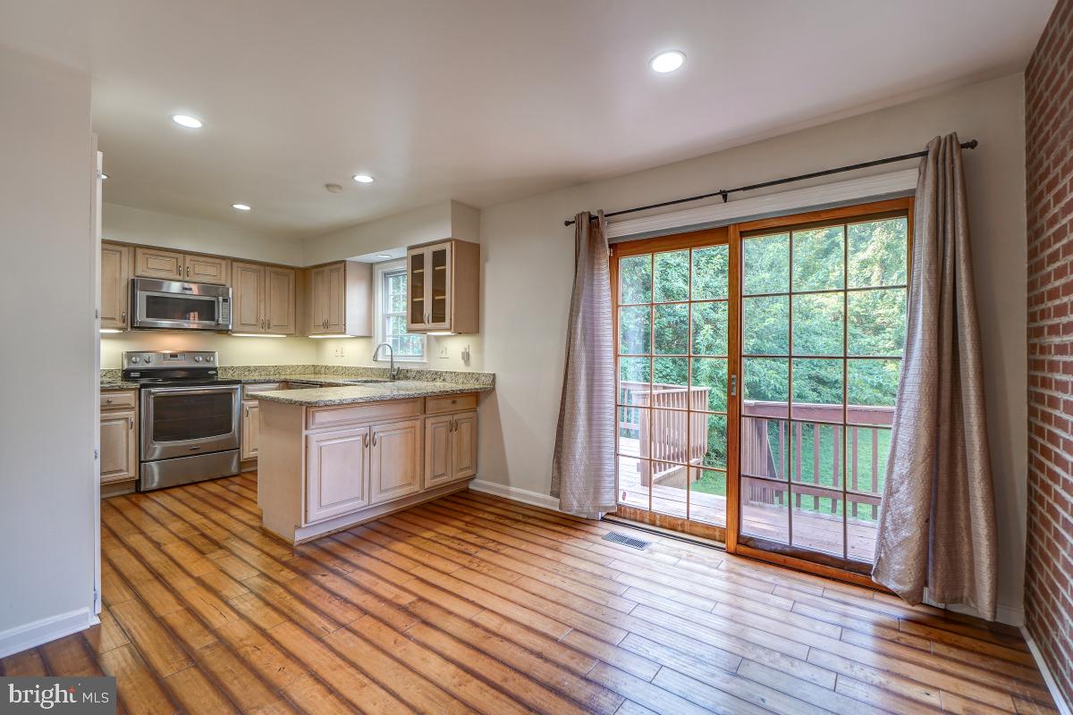 MONTROSE WOODS CODM - Residential Lease