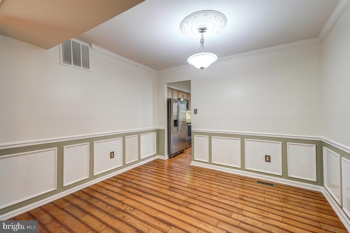 MONTROSE WOODS CODM - Residential Lease