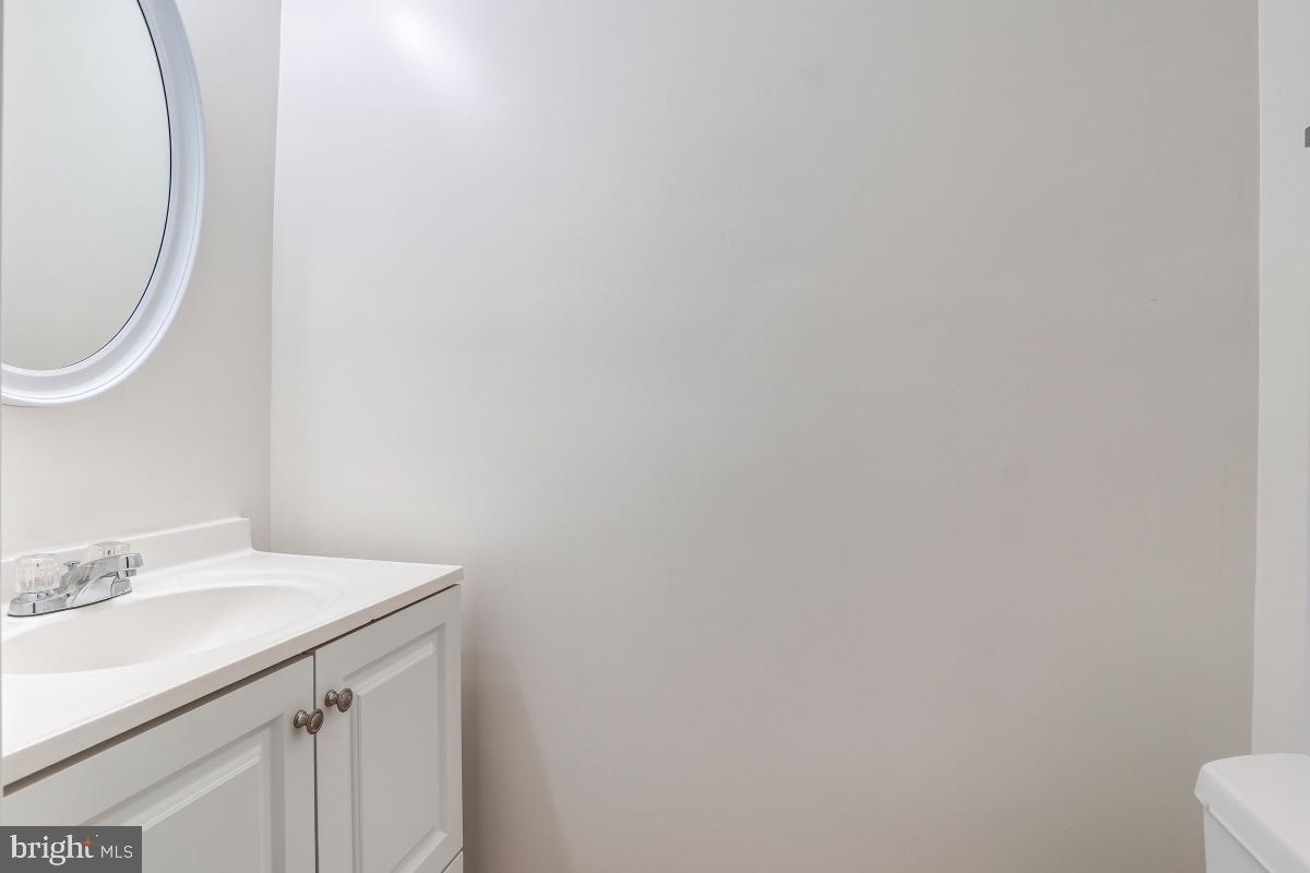 MONTROSE WOODS CODM - Residential Lease