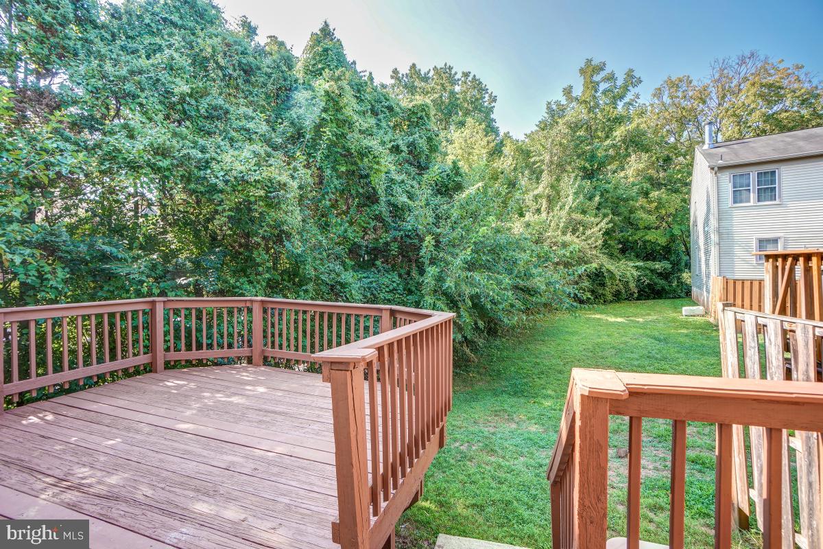 MONTROSE WOODS CODM - Residential Lease