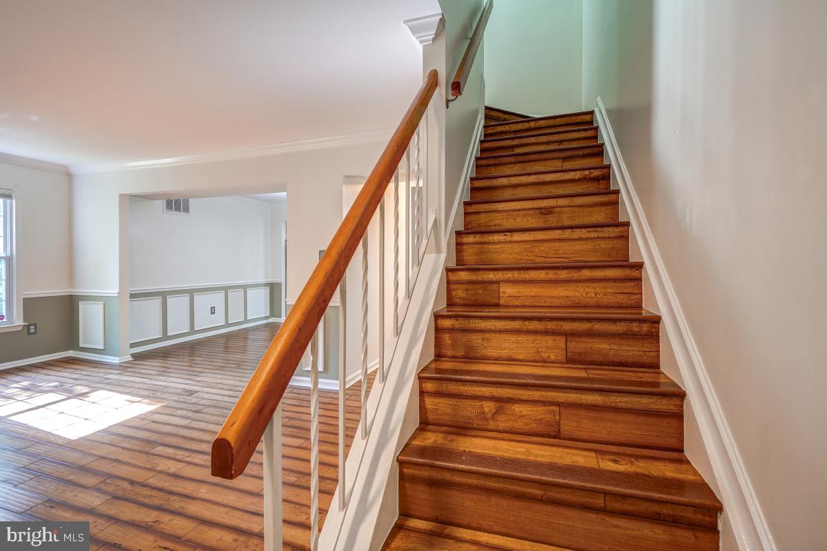 MONTROSE WOODS CODM - Residential Lease