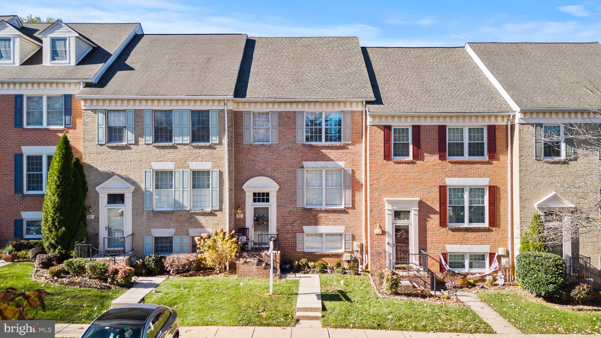 34 ALDERMAN COURT