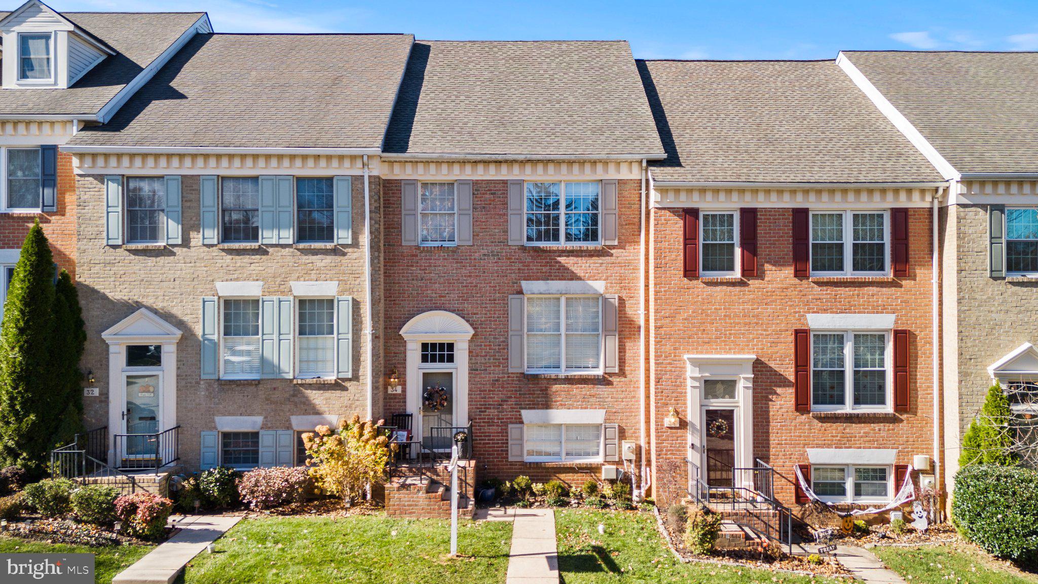 34 ALDERMAN COURT