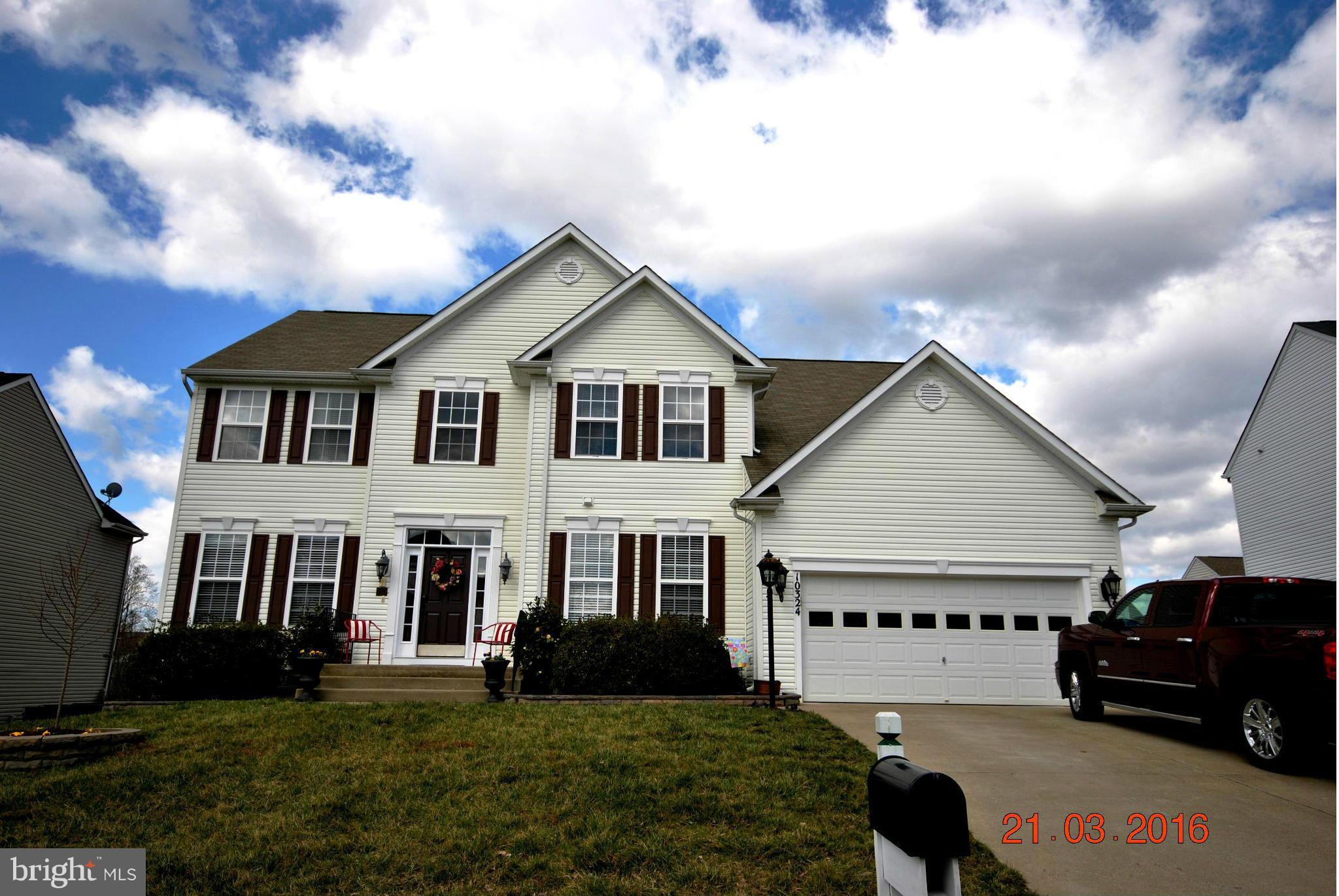 LEE'S CROSSING - Residential