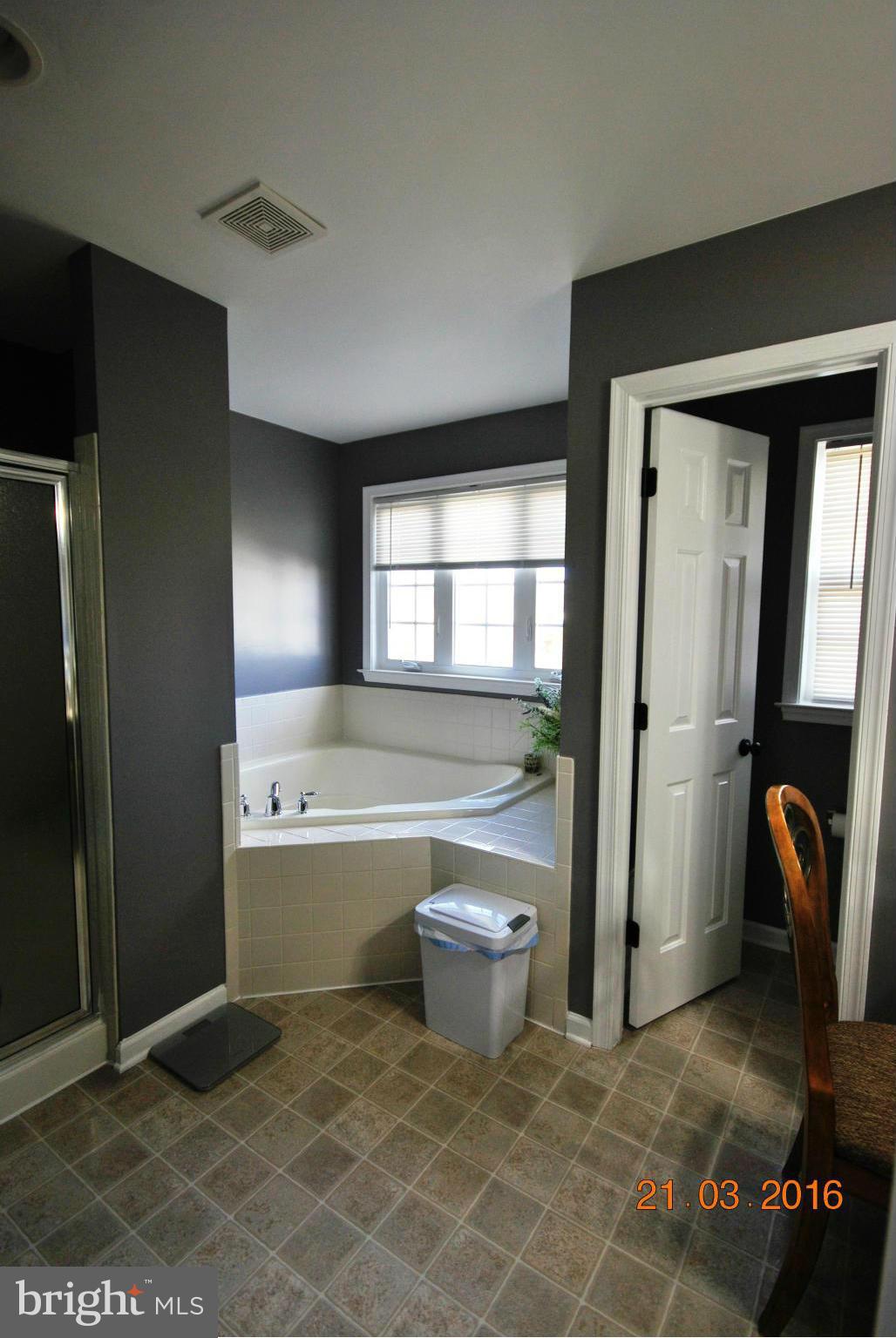 LEE'S CROSSING - Residential