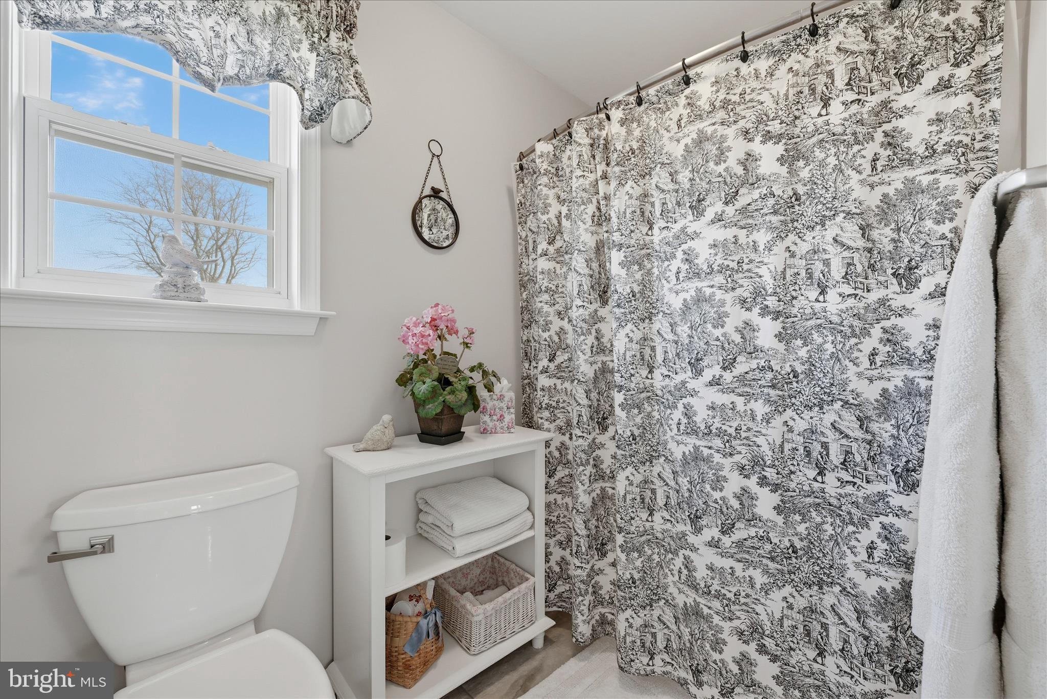 HIGH POINTE - Residential