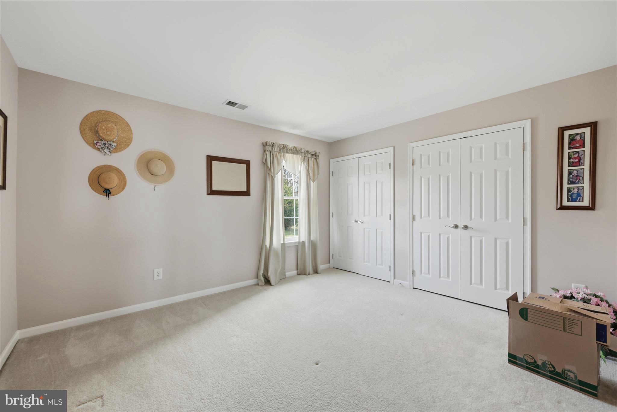 HIGH POINTE - Residential