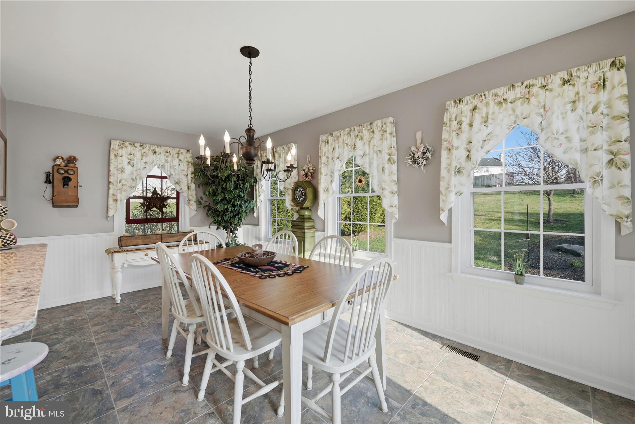 HIGH POINTE - Residential