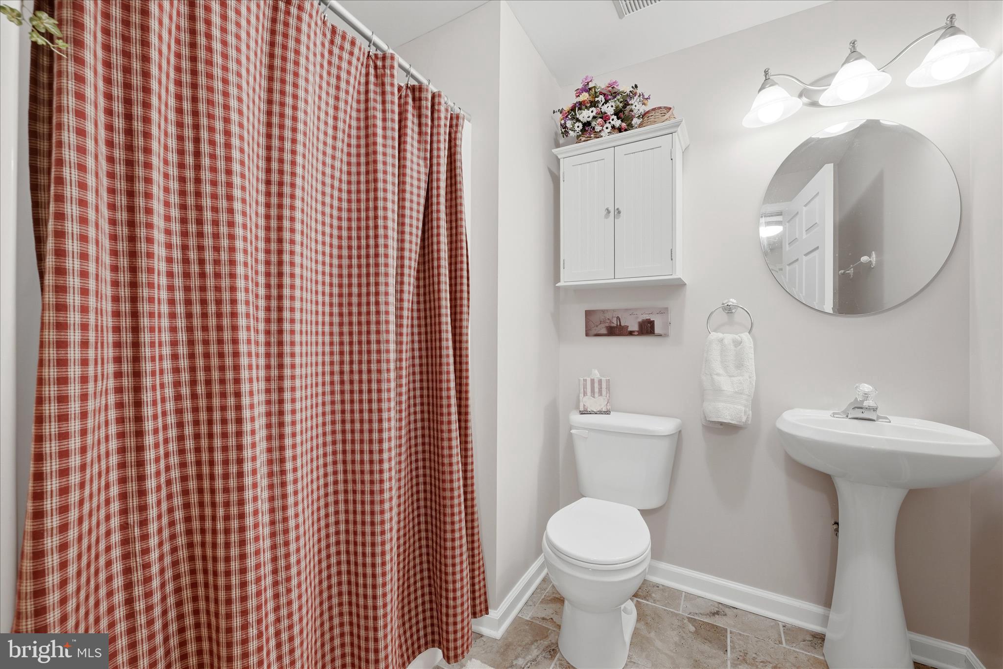 HIGH POINTE - Residential