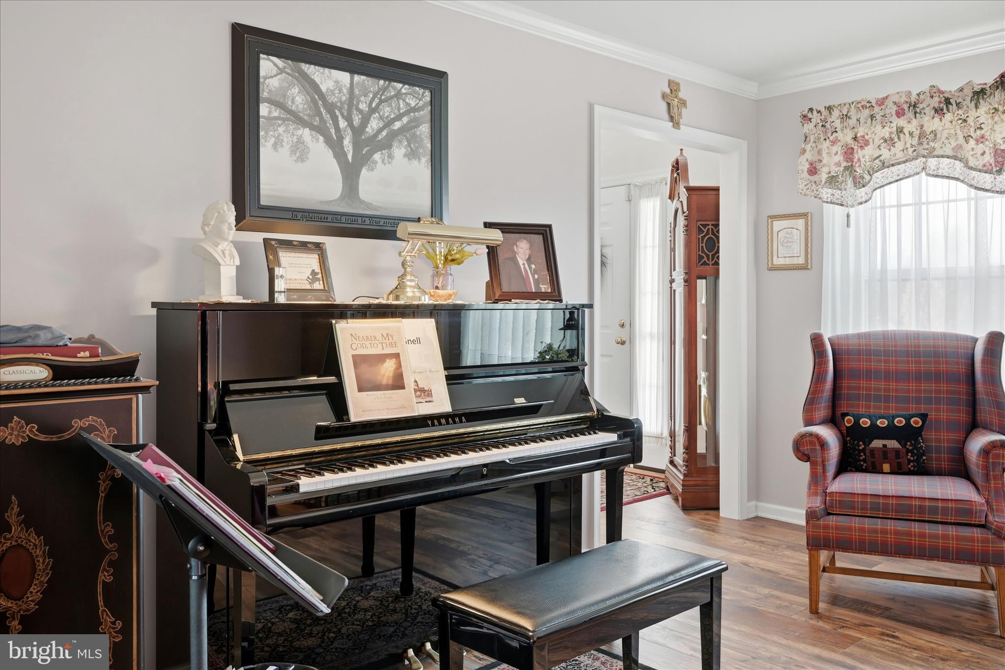 HIGH POINTE - Residential