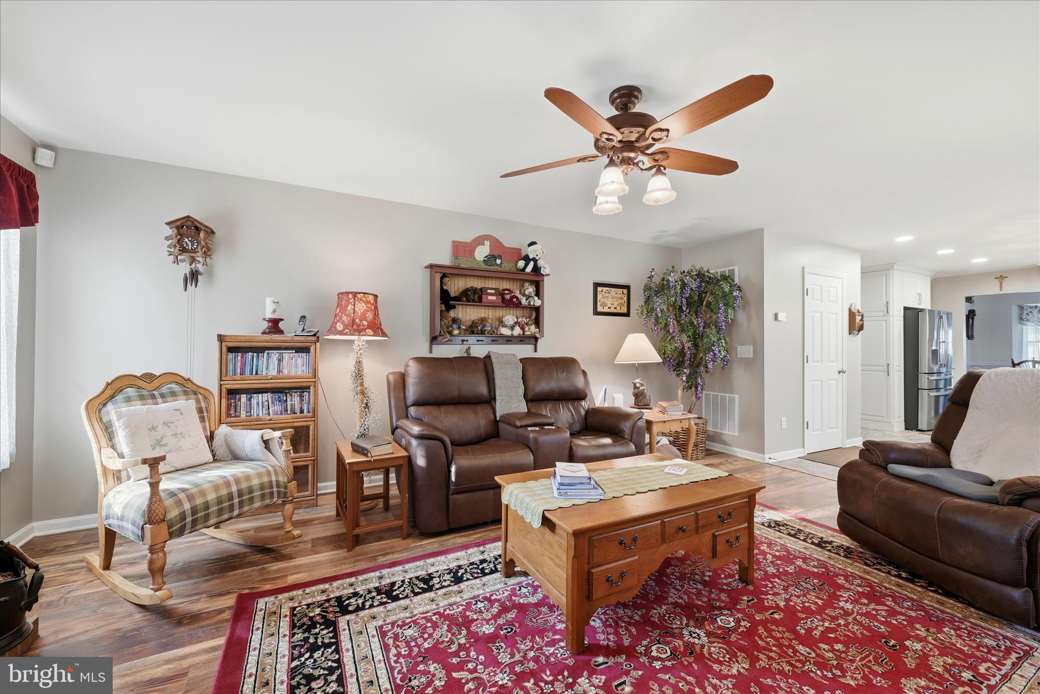 HIGH POINTE - Residential