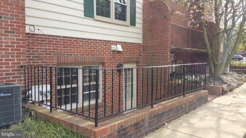 Photo of 1105 N Stuart Street #1, ARLINGTON, VA 22201 (MLS # VAAR2072282)