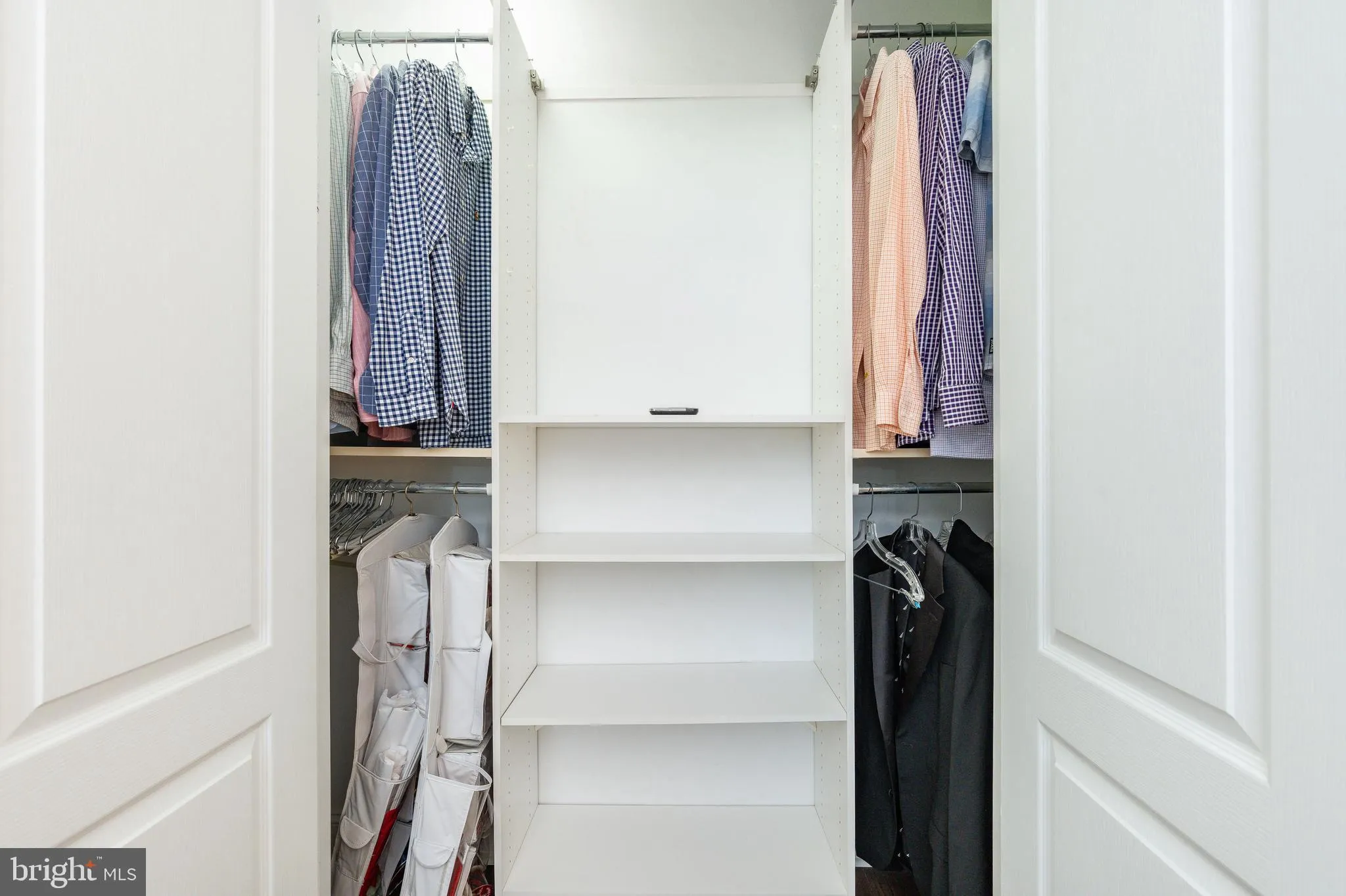 Villanova, Pennsylvania 19085, United States, 4 Bedrooms Bedrooms, ,4 BathroomsBathrooms,Residential,Coming Soon,240213