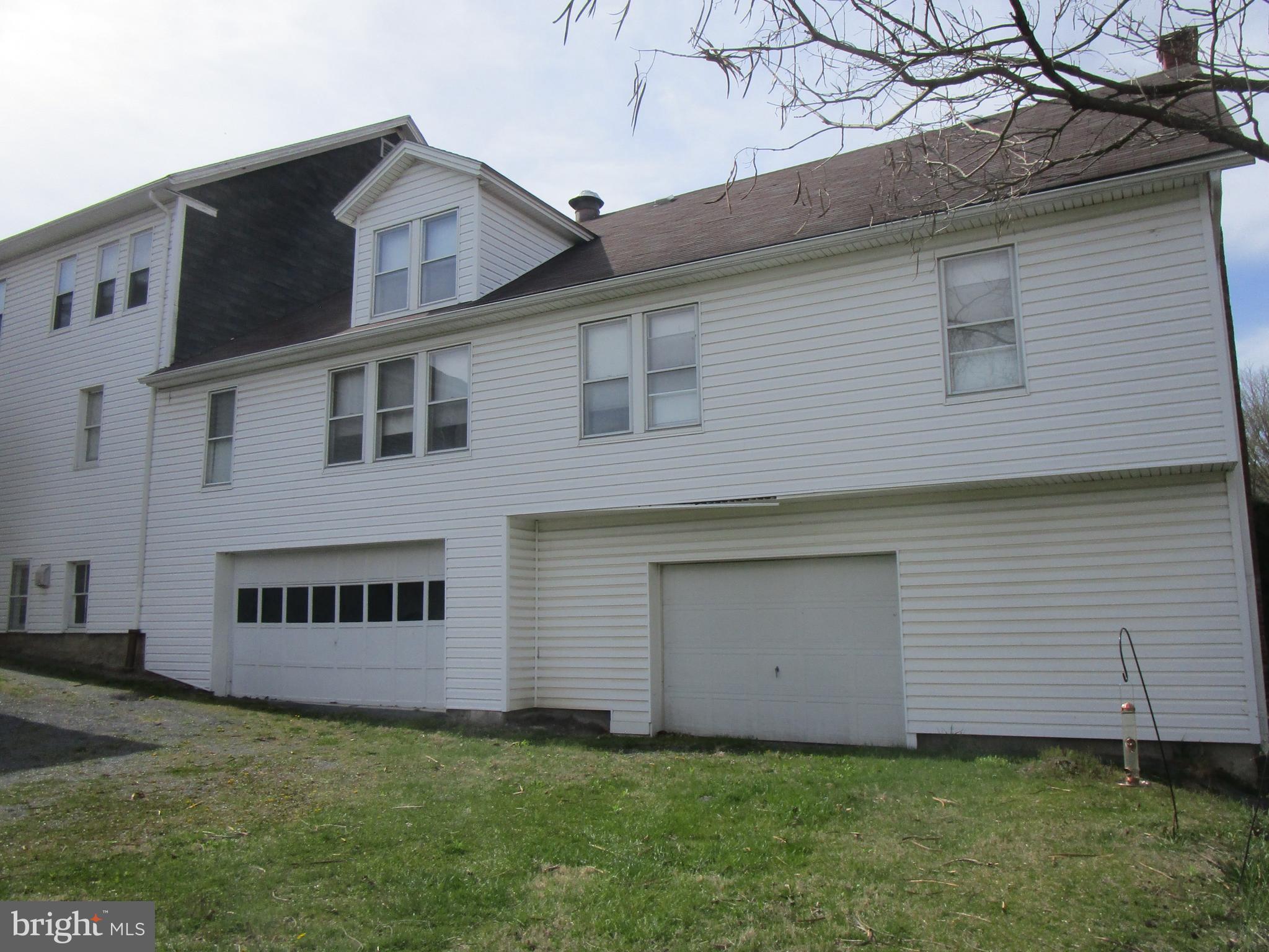 4340 QUAKER VALLEY ROAD 4340-4348