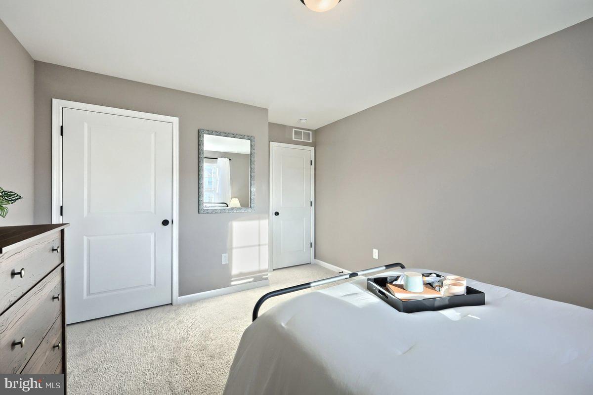 LOGAN GREENE - Residential