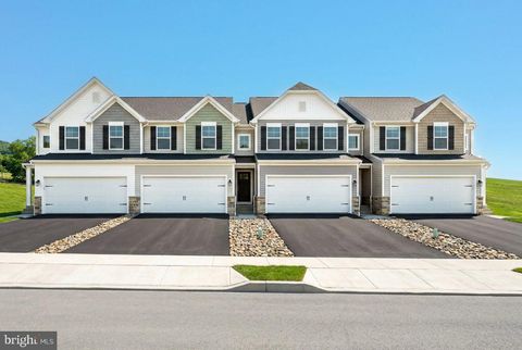 Townhouse For Sale - 155 Bristlewood Lane #LOT 217<br/> Centre County, BELLEFONTE, PA 16823