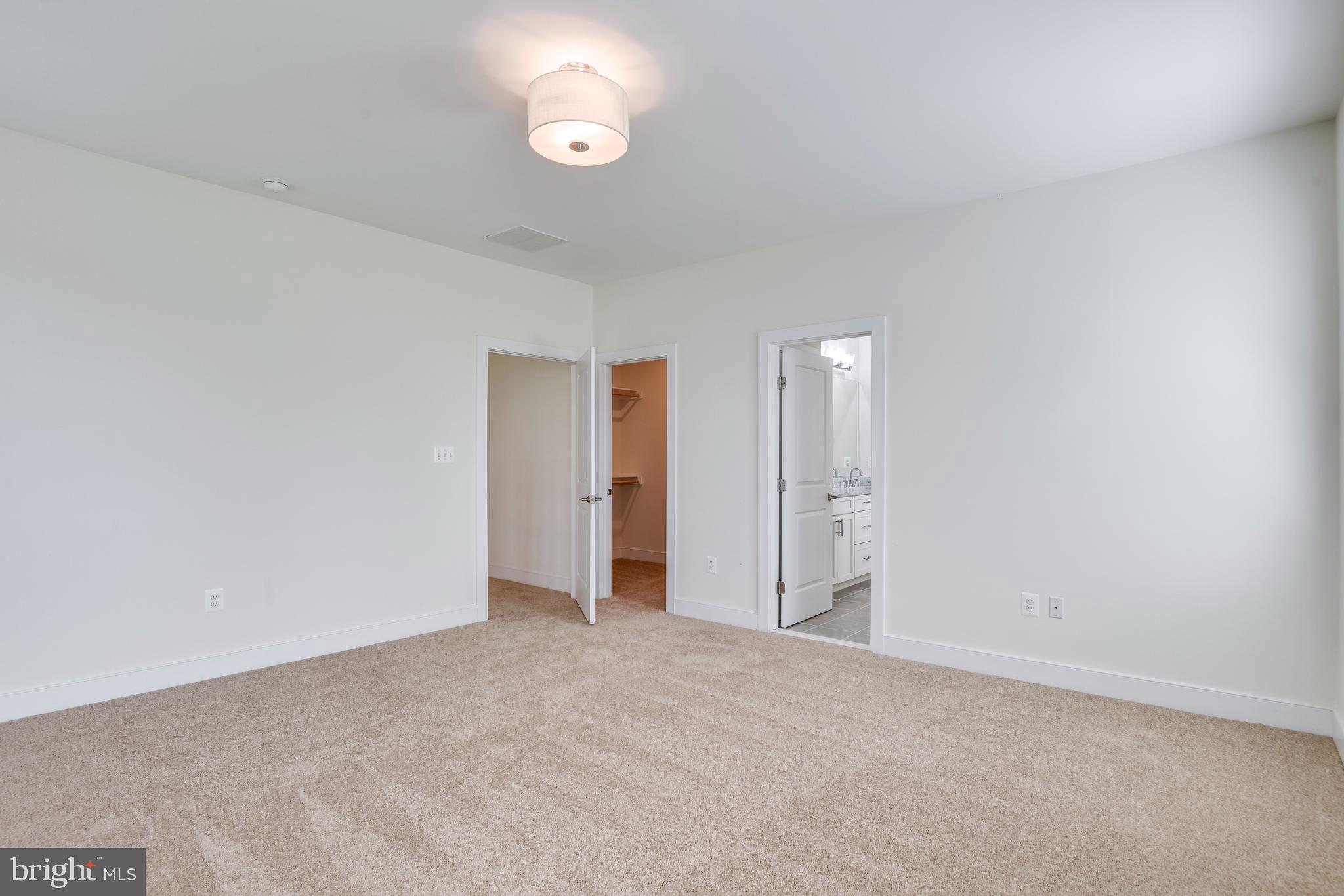 HAYMARKET TOWN - Residential