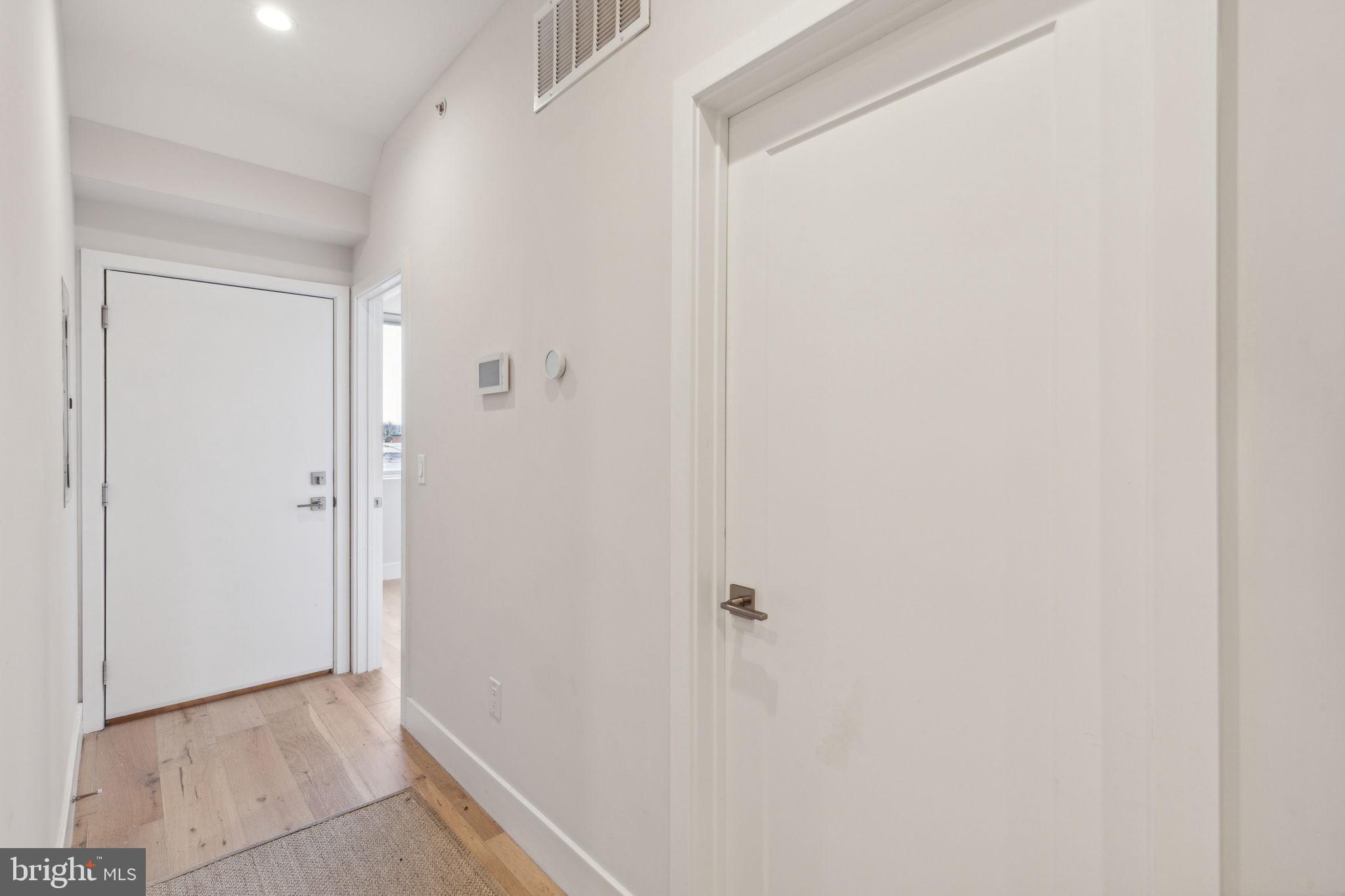 OLDE KENSINGTON - Residential Lease