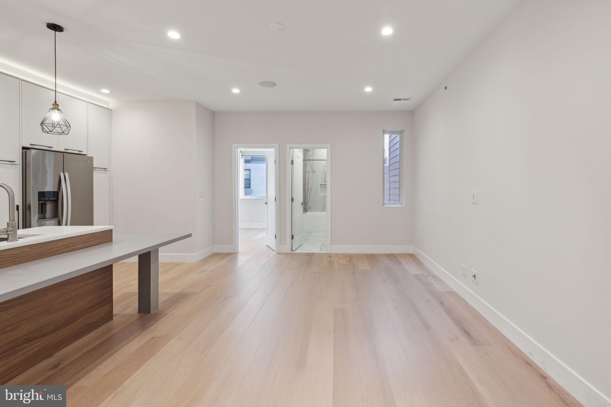 OLDE KENSINGTON - Residential Lease