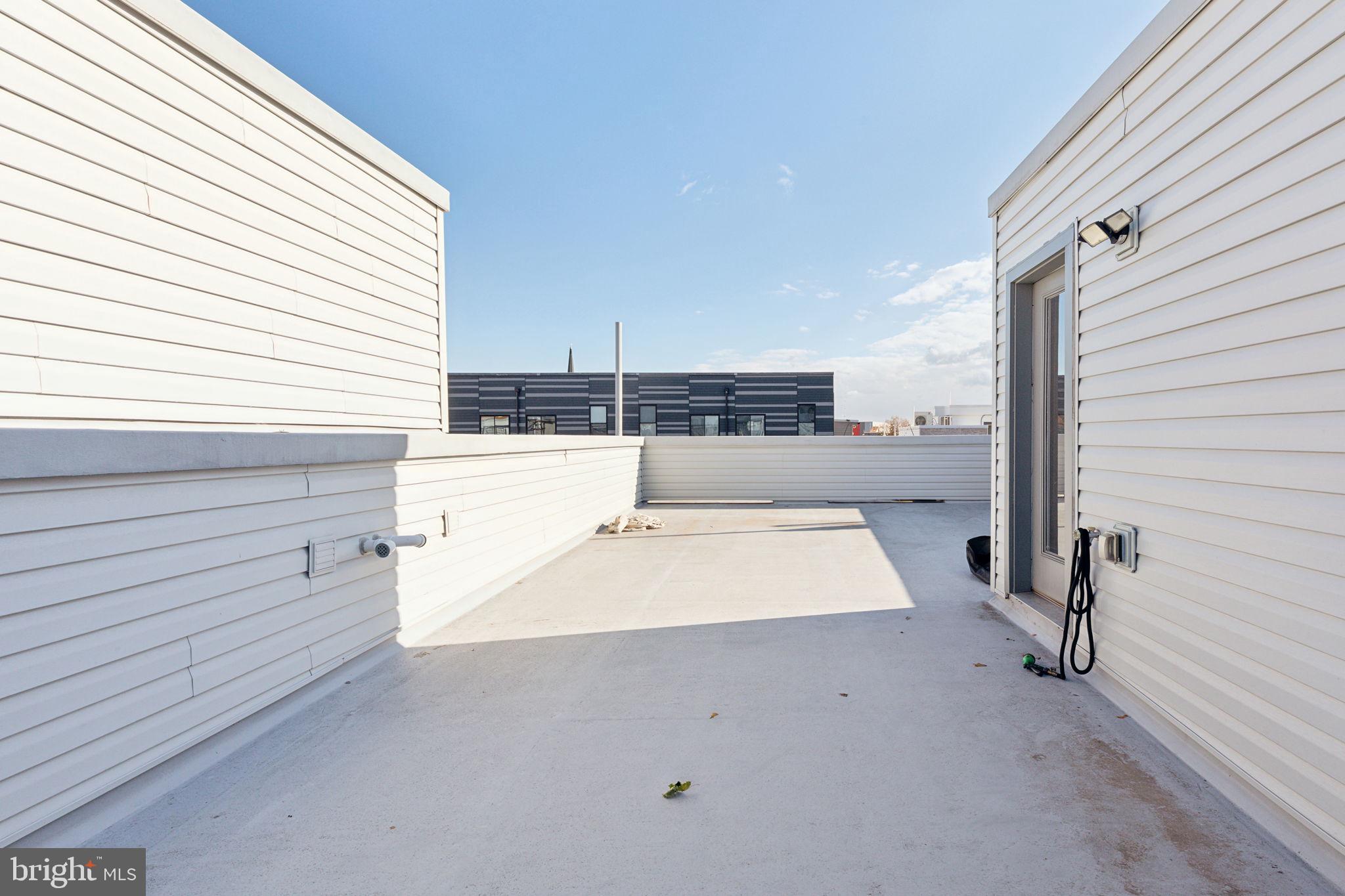 OLDE KENSINGTON - Residential Lease