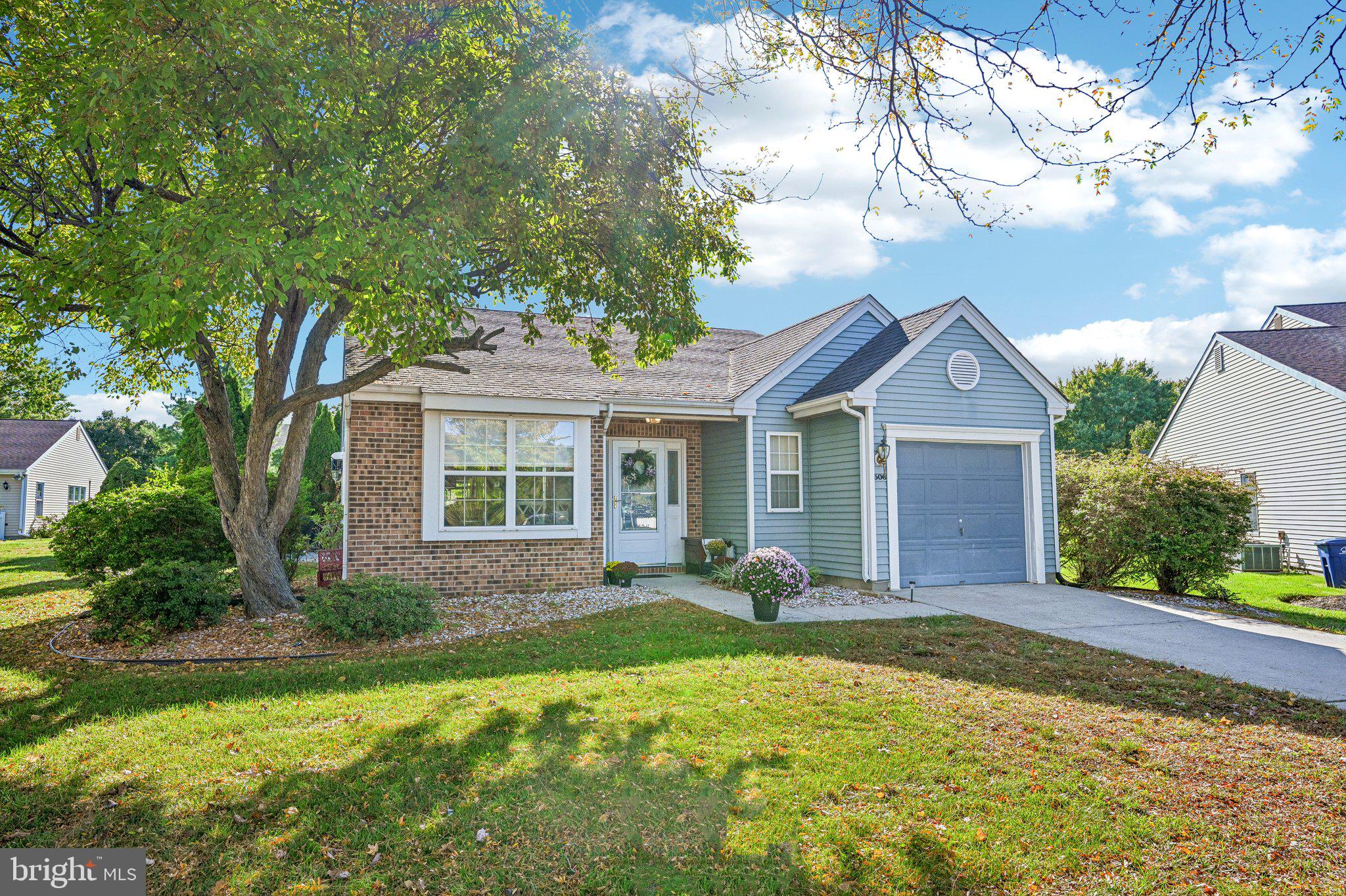 506 VIOLET COURT