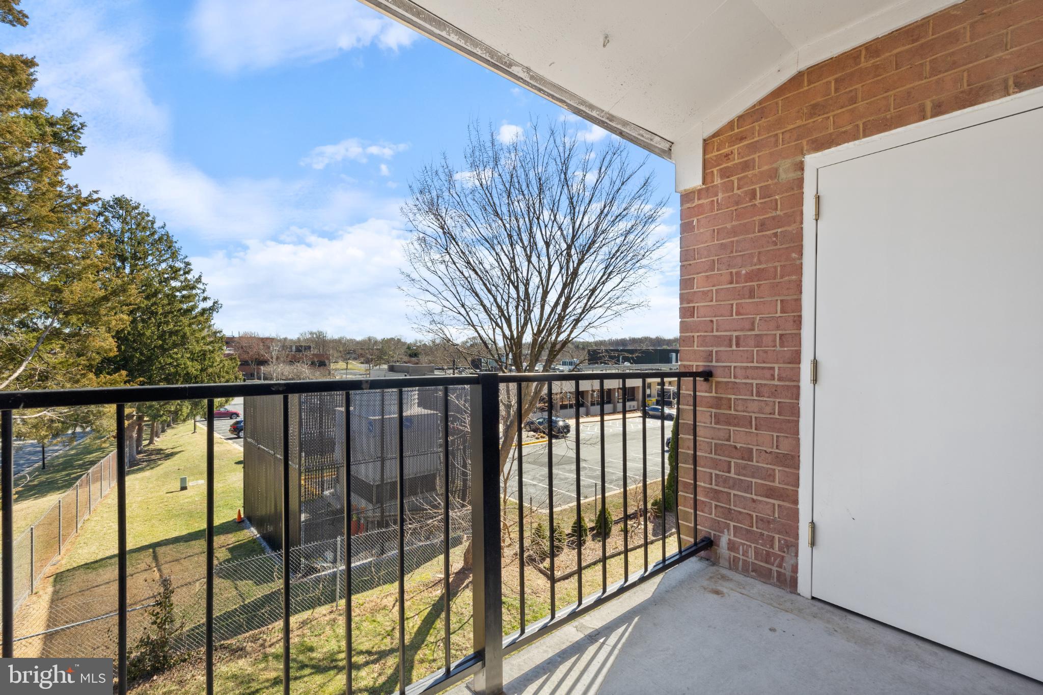 POTOMAC OAKS - Residential Lease