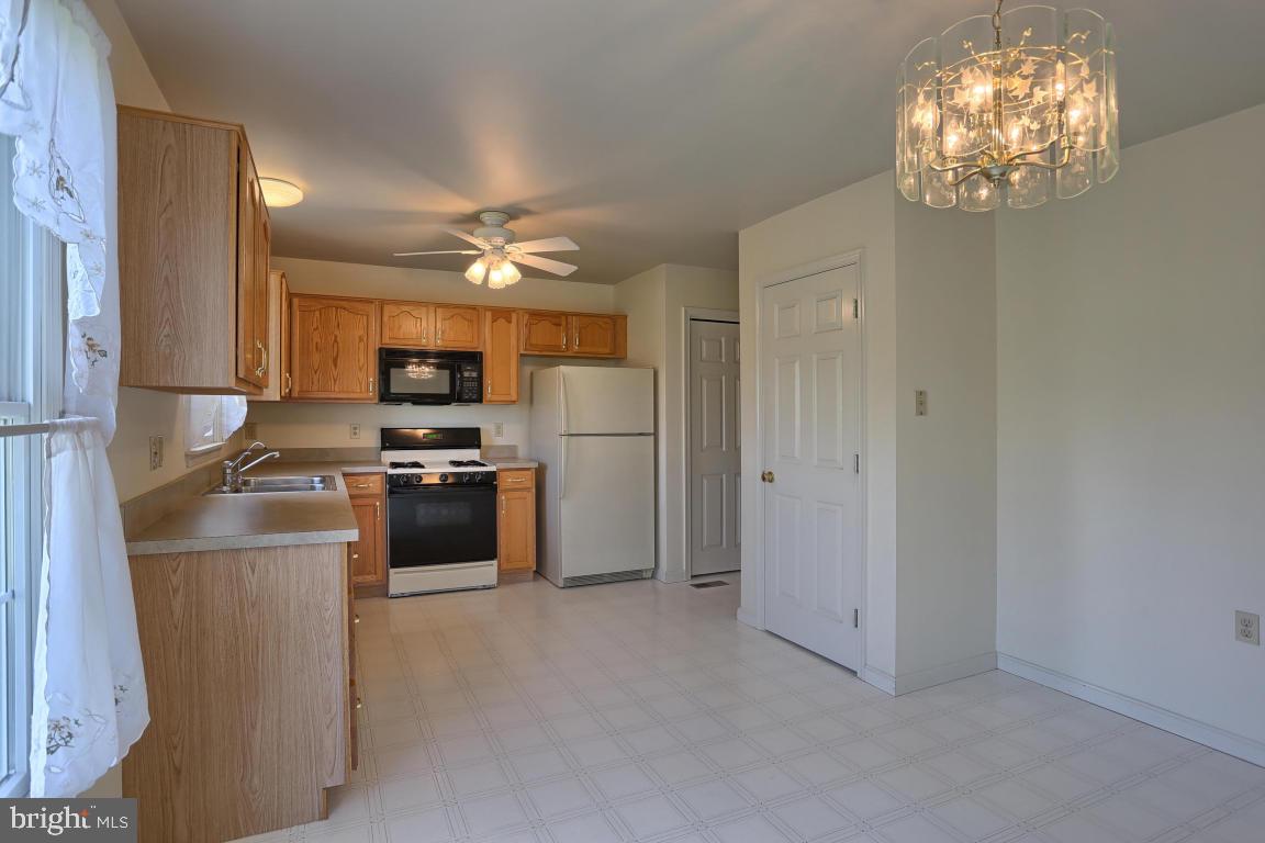 SPRINGBROOK FARMS - Residential