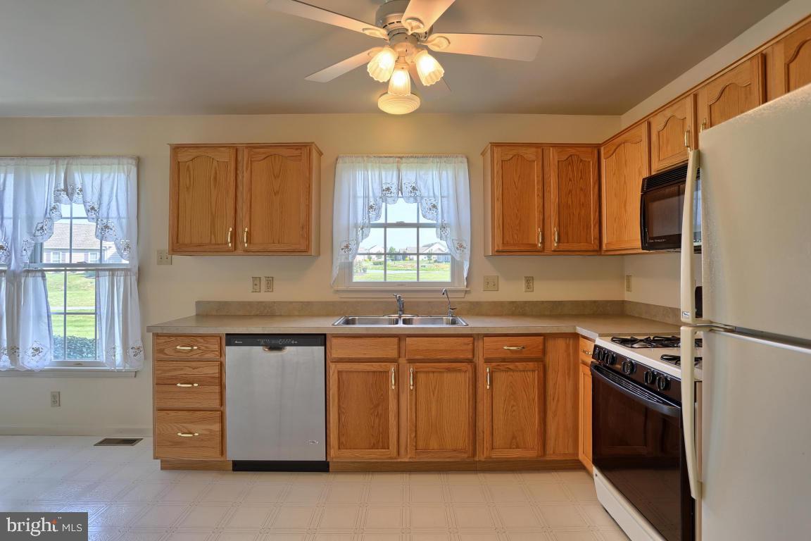 SPRINGBROOK FARMS - Residential