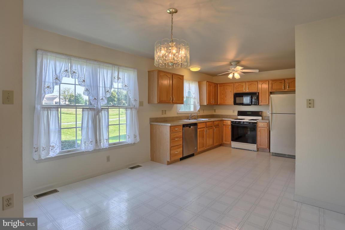 SPRINGBROOK FARMS - Residential