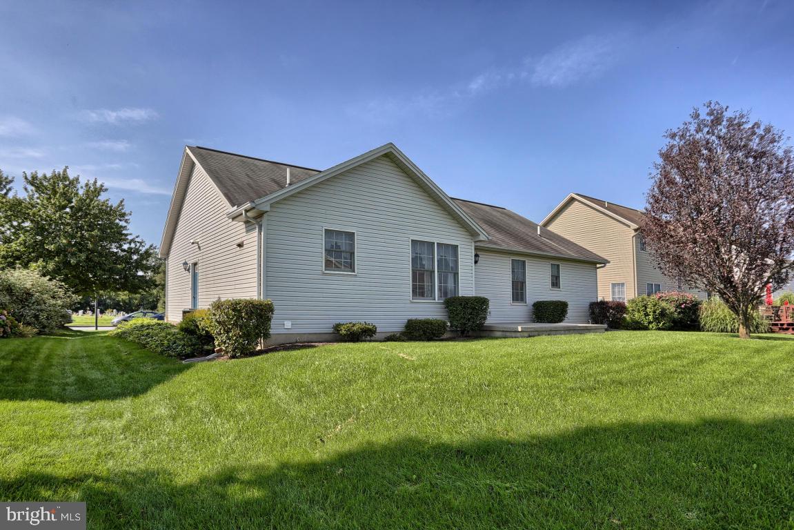 SPRINGBROOK FARMS - Residential