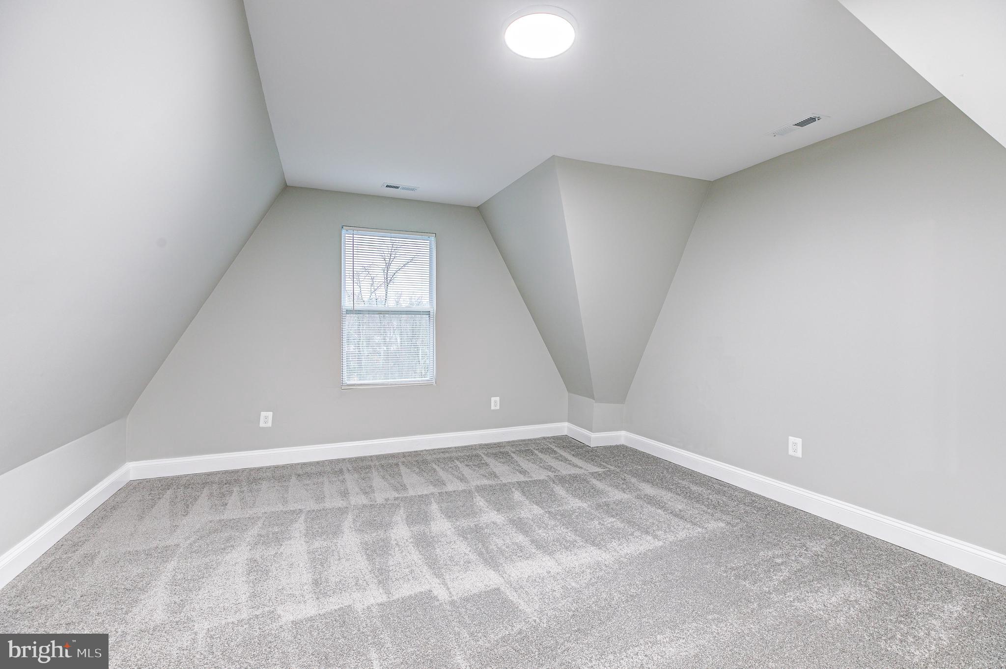 REISTERSTOWN - Residential