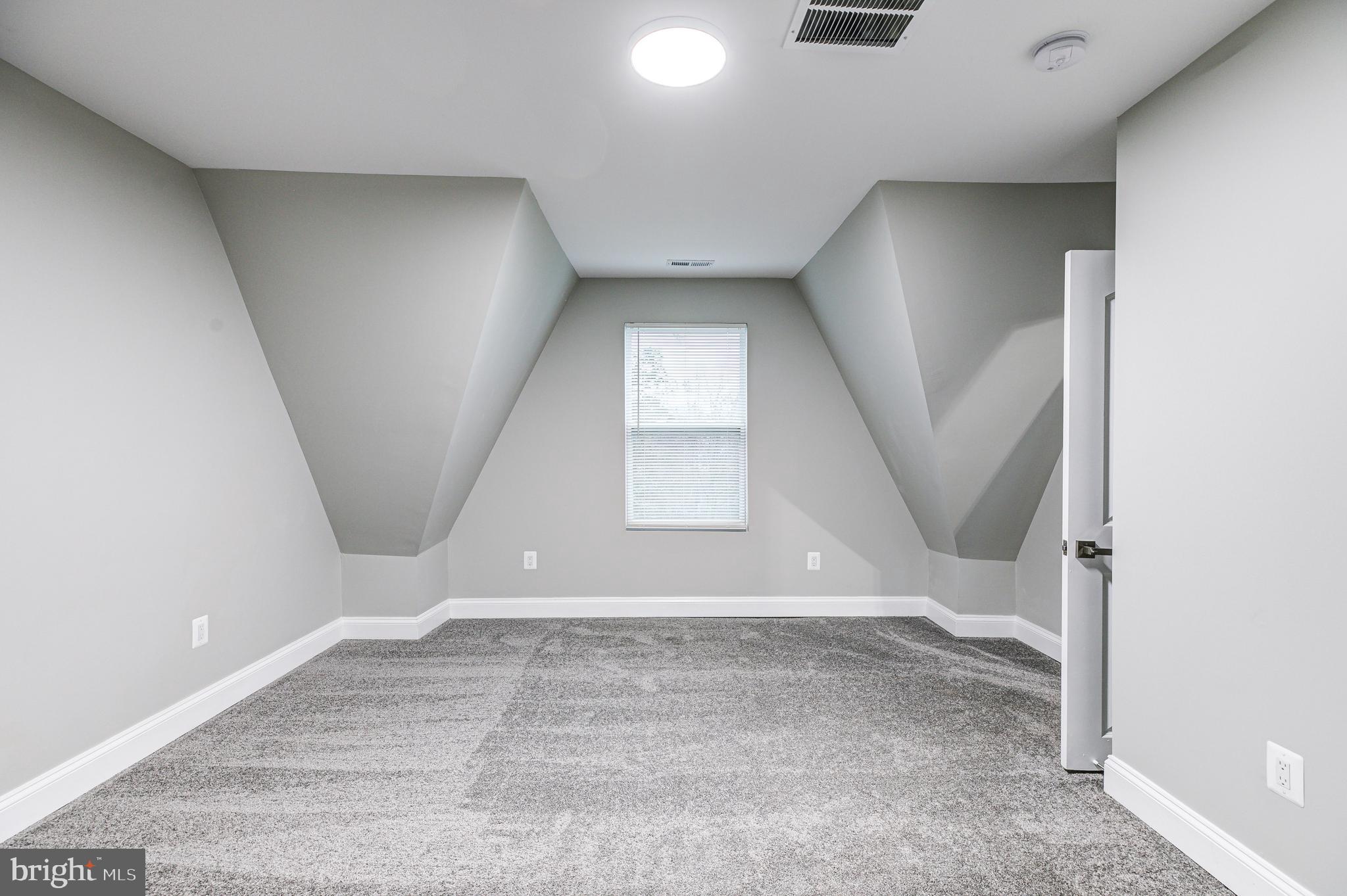 REISTERSTOWN - Residential