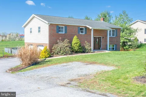 1400 Siloam Road, Chambersburg, PA MLS: PAFL2026854