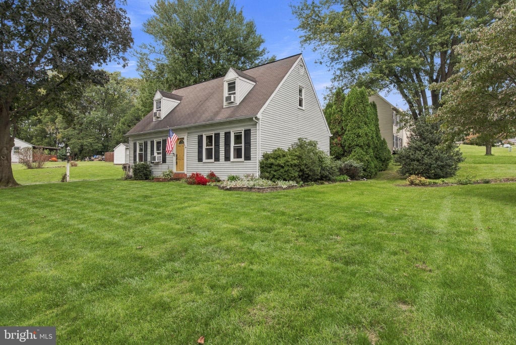 Photo of 1701 Saint Phillips Drive, LANCASTER, PA 17603 (MLS # PALA2096150)