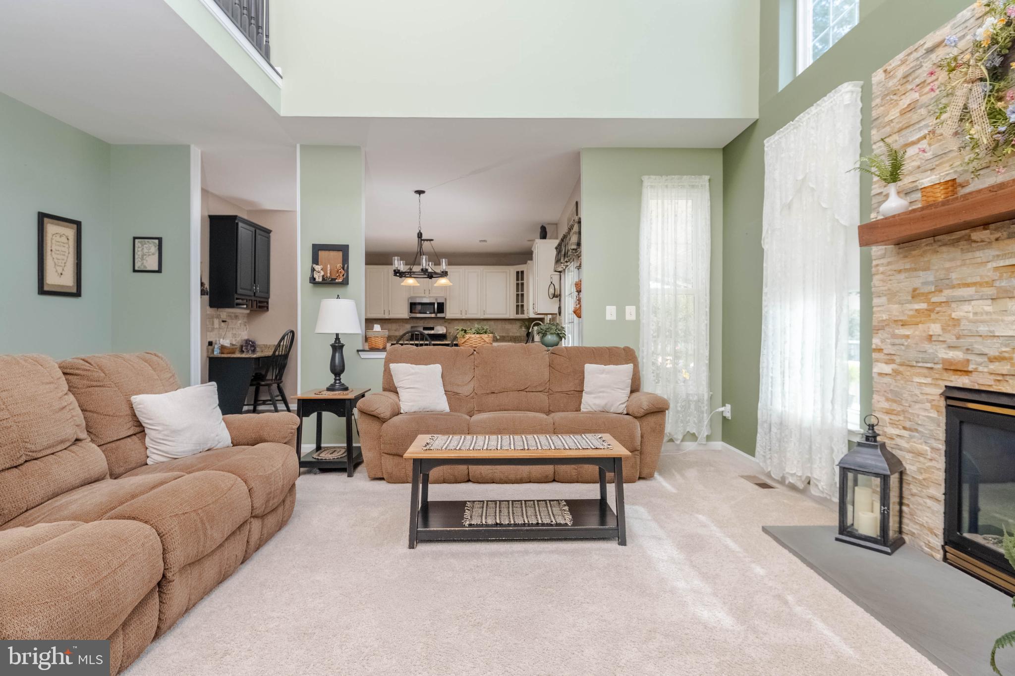 1438 MOONSHADOW ROAD