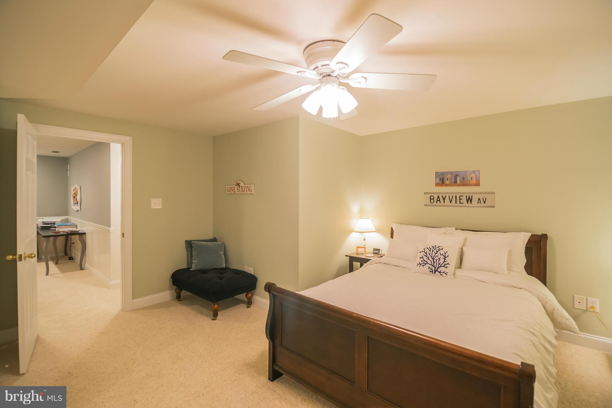 SOUTH RIVER COLONY - Residential