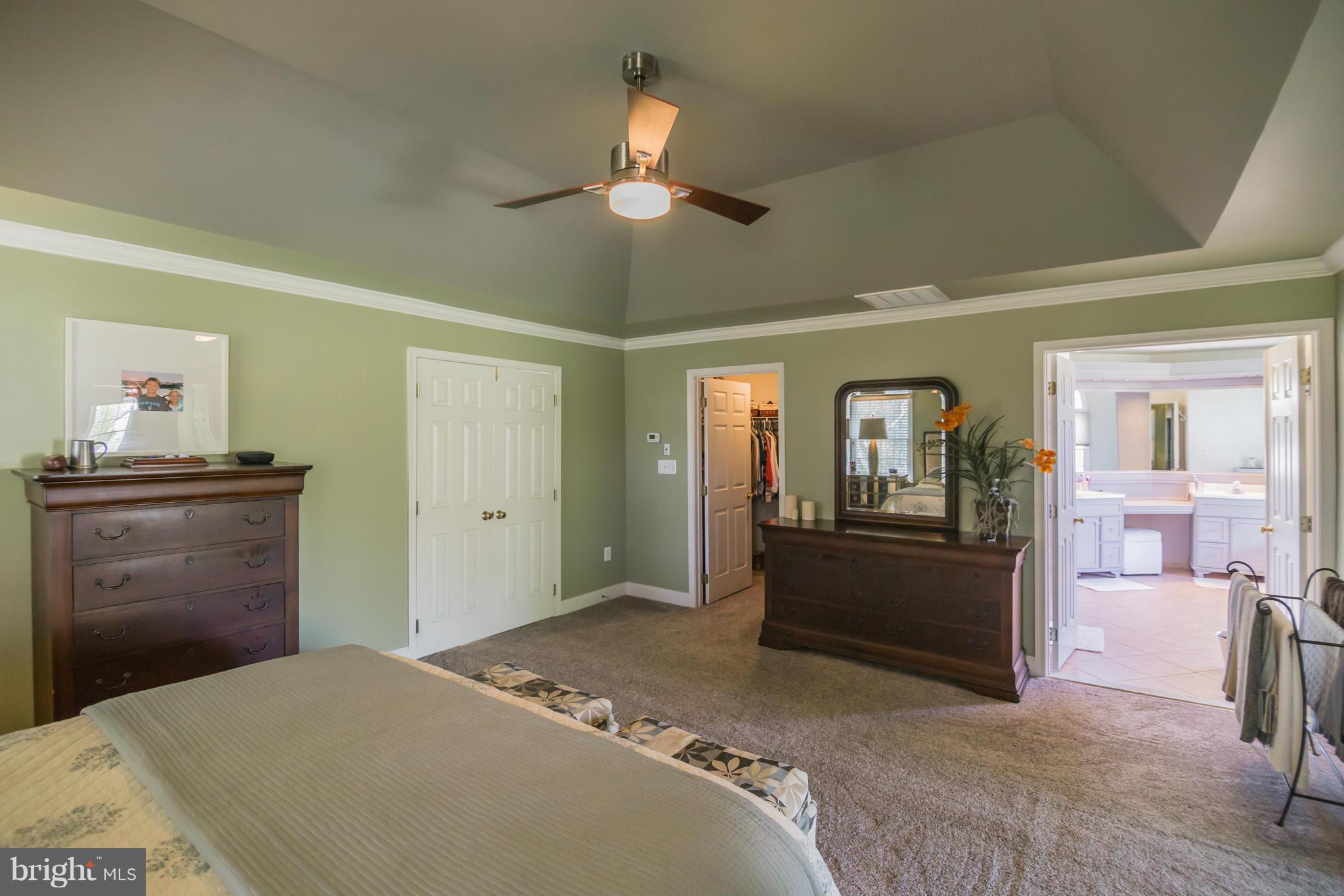 SOUTH RIVER COLONY - Residential