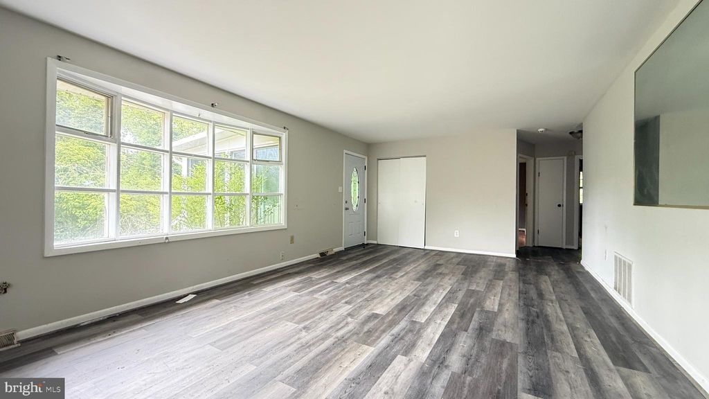 Photo of 1700 Lee Road, FORT WASHINGTON, MD 20744 (MLS # MDPG2202774)