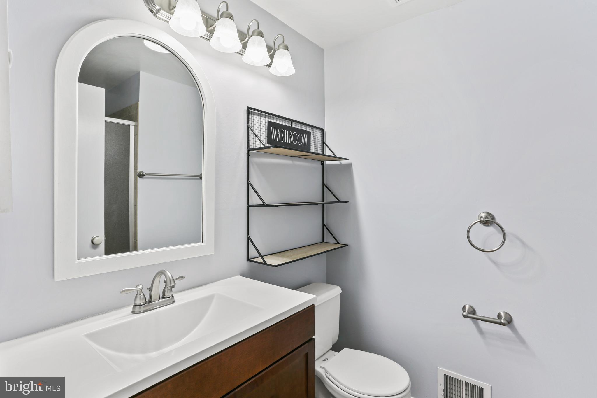 LONGMEAD - Residential